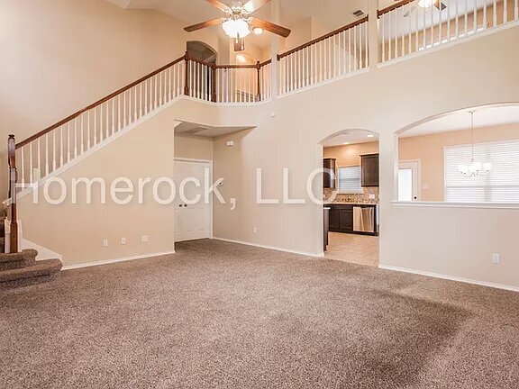 Foto del edificio - 5810 Stanford Dr