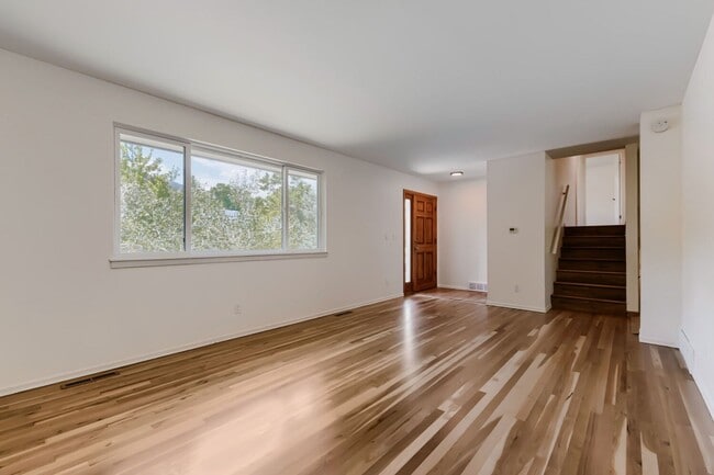 Photo - Beautiful 3-Bedroom Home with Large Backyard & Mountain Views