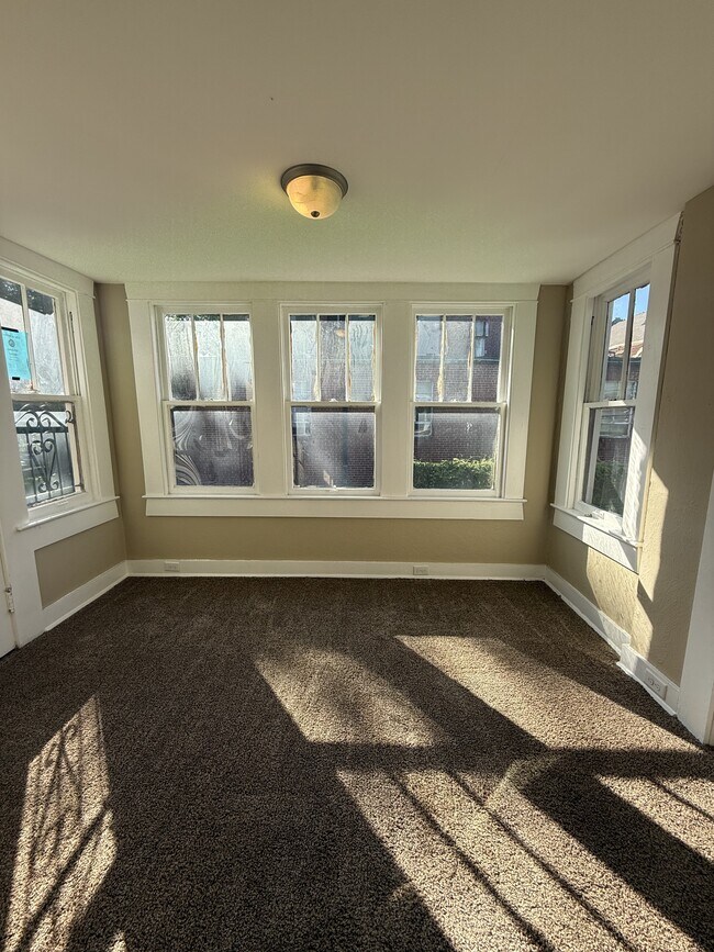 Foto del edificio - 413 44th St Ensley