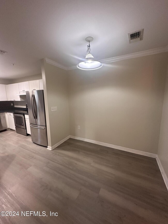 Foto del edificio - 3591 Kernan Blvd S