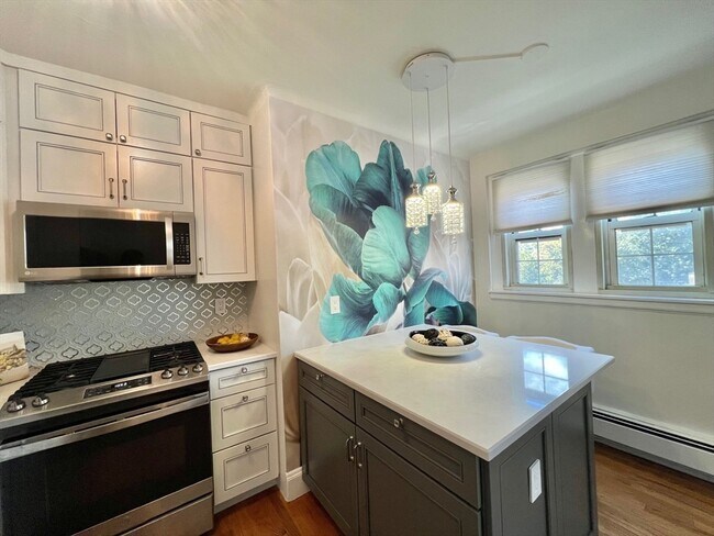 Foto del edificio - 1450 Beacon St