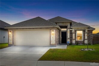 Building Photo - 2 Burr Dr