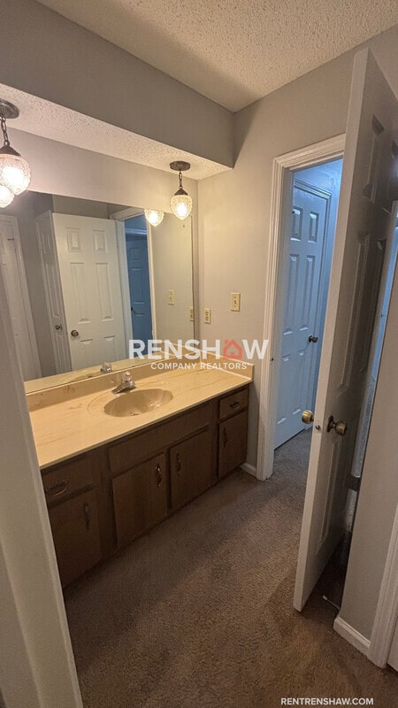 Building Photo - 4644 Benoit Dr