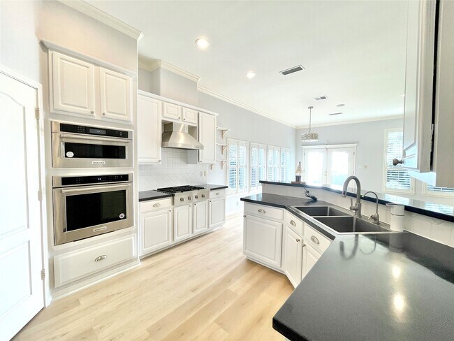 Foto del edificio - 1150 Sienna Hill Dr