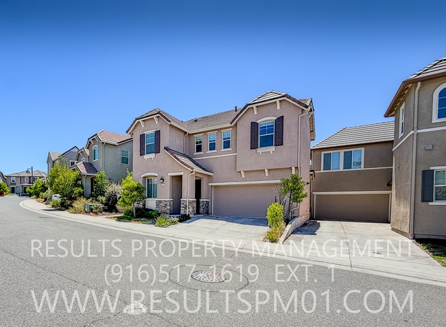 Building Photo - 1041 Bridlewood Dr