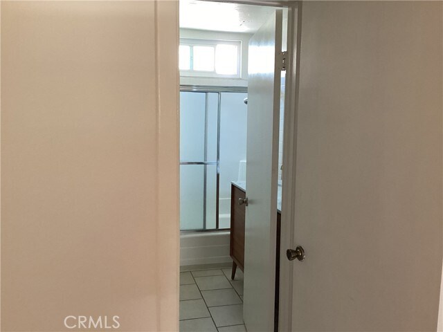 Foto del edificio - 3010 Montrose Ave