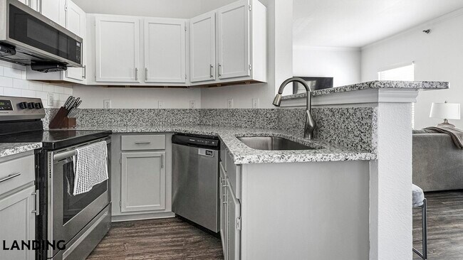 Foto del edificio - 19275 Stone Oak Pkwy