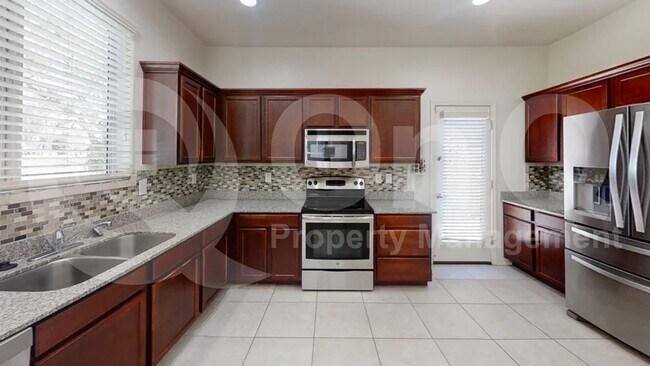 Foto del edificio - 2694 N 73rd Dr