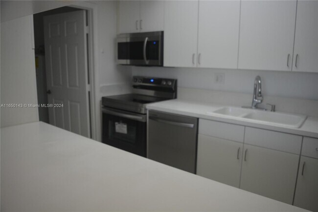 Foto del edificio - 9755 NW 52nd St
