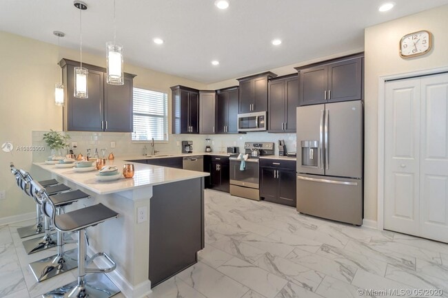 Building Photo - 1576 Maidstone Ct