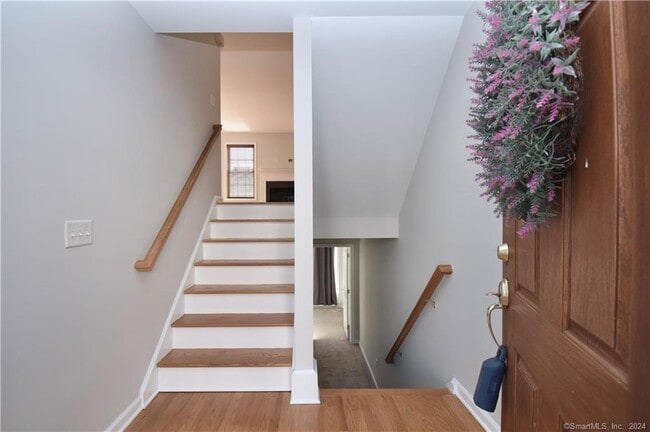 Building Photo - 1302 Briar Woods Ln
