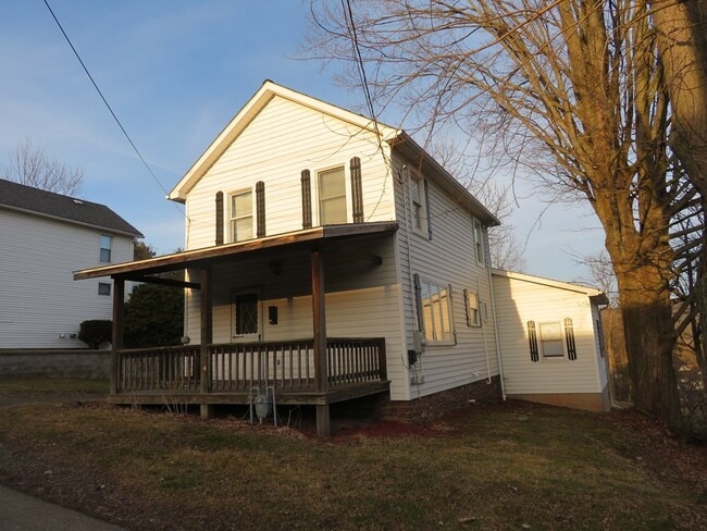 Building Photo - 204 Exchange St