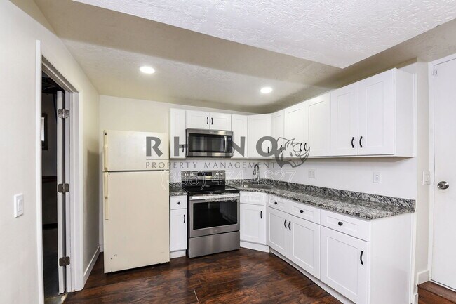 Foto del edificio - 983 E Dry Gulch Cir