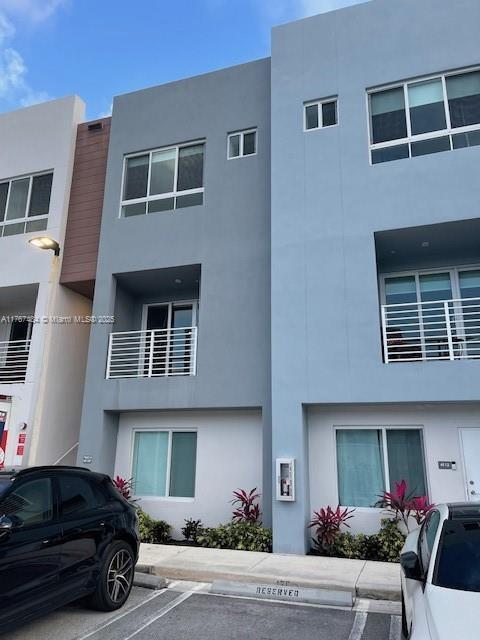 Foto principal - 2 bedroom in Aventura FL 33180