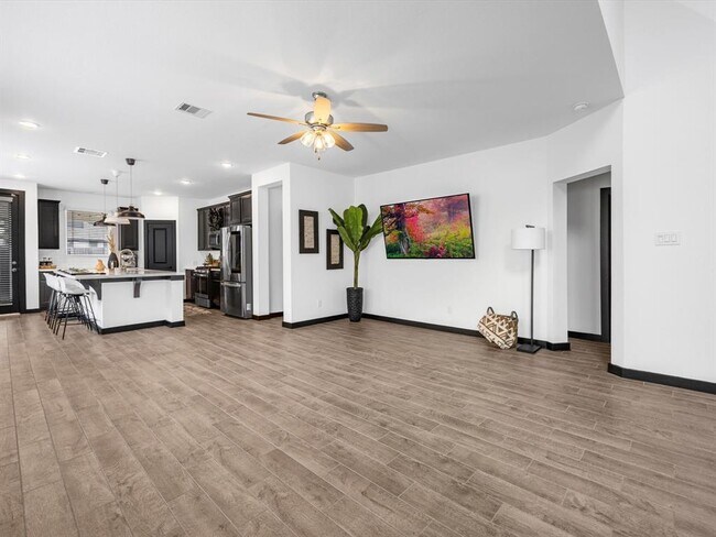 Building Photo - 16418 Sundew Bend Dr