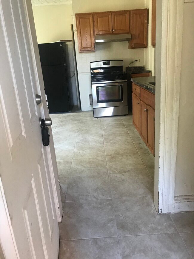 Photo - 315-317 Maplewood Ave House