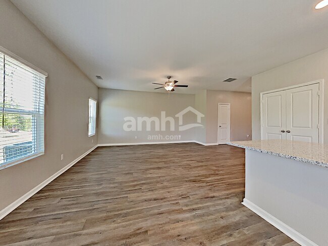 Foto del edificio - 3405 Ridge HillPkwy