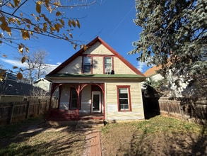 Building Photo - 2935 Broadway