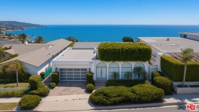 Building Photo - 18222 Coastline Dr