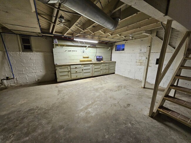 Foto del edificio - 3 Bedroom, Great SE location, near Mt Vernon Road