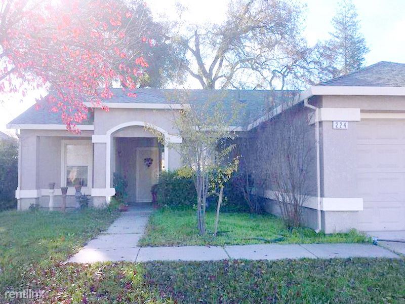 Primary Photo - 224 W C St