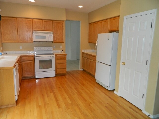 Foto del edificio - 15392 NW Dane Ln