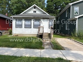 Building Photo - 1219 McCullough St