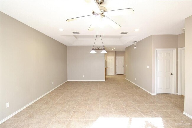 Foto del edificio - 17 Quamasia Ave