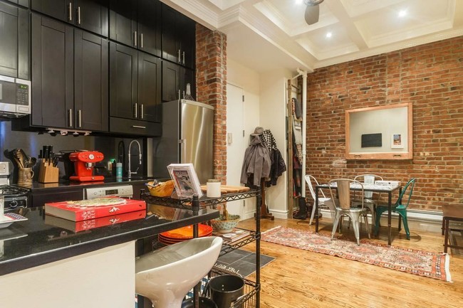 Foto del edificio - 242 E 14th St