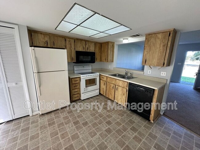 Building Photo - 12034 Tift Cir
