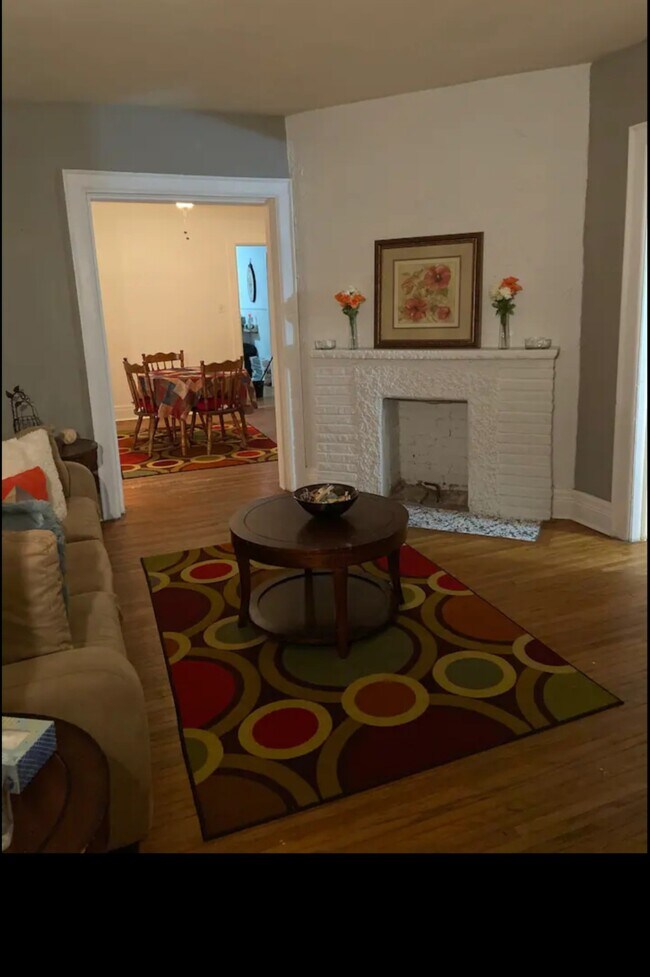 Foto del edificio - 403 Breckenridge St
