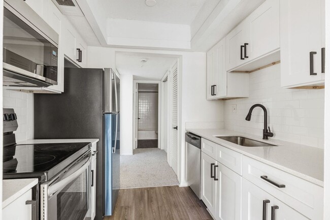 Interior Photo - The Riverview