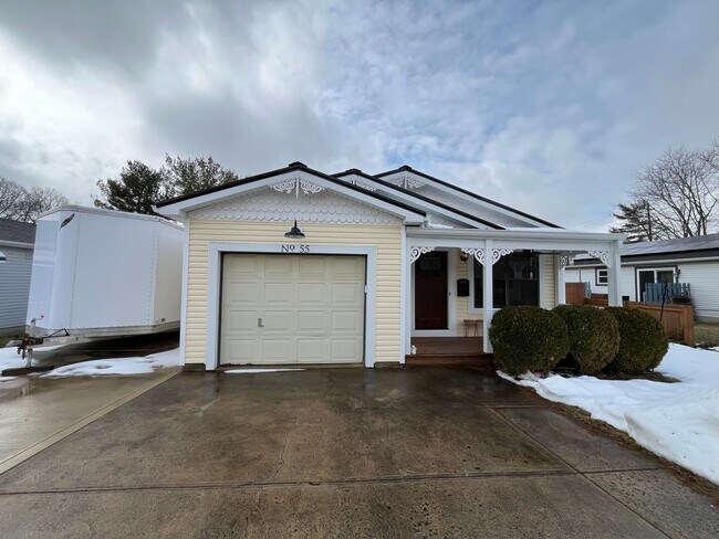 Foto del edificio - Fantastic 3 bedroom 2 bathroom single family home Johnstown