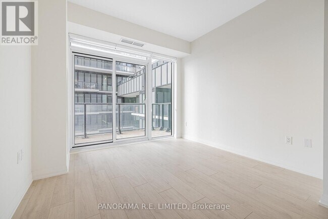 Building Photo - 9000-9000 Jane St