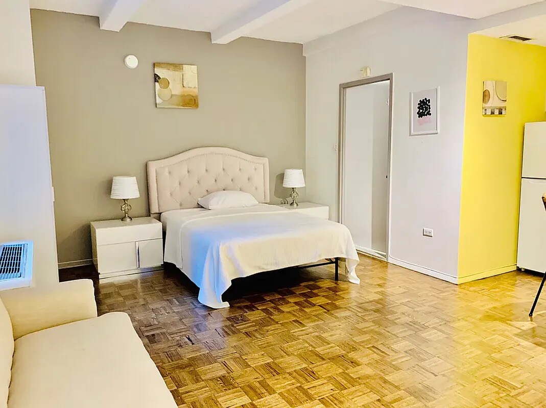 Foto principal - 150 W 51st St