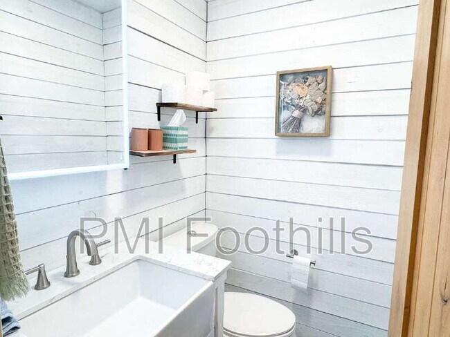 Foto del edificio - 171 Holman Way