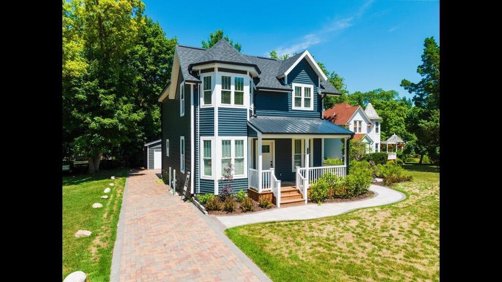 Primary Photo - 120 W Geneva St
