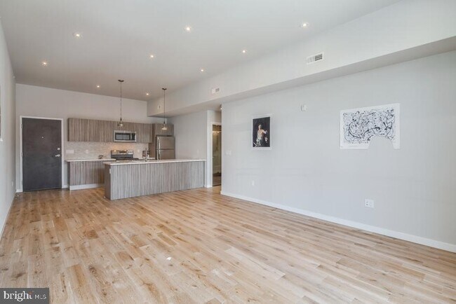 Foto del edificio - 418 S 13th St