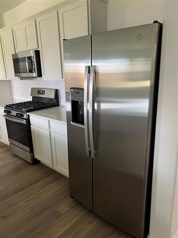 Foto del edificio - 8024 Acanthus St