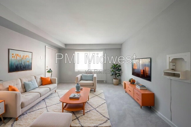 Building Photo - 3725 N Sherman Dr