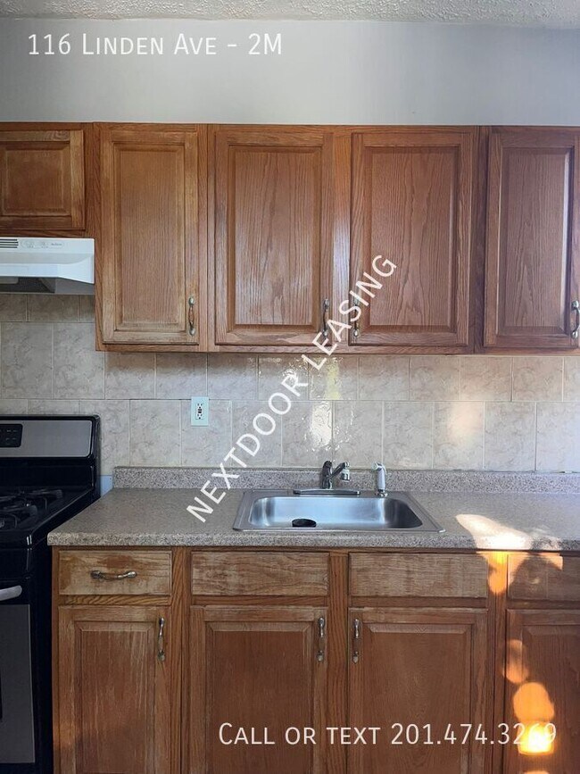 Foto del edificio - 116 Linden Ave