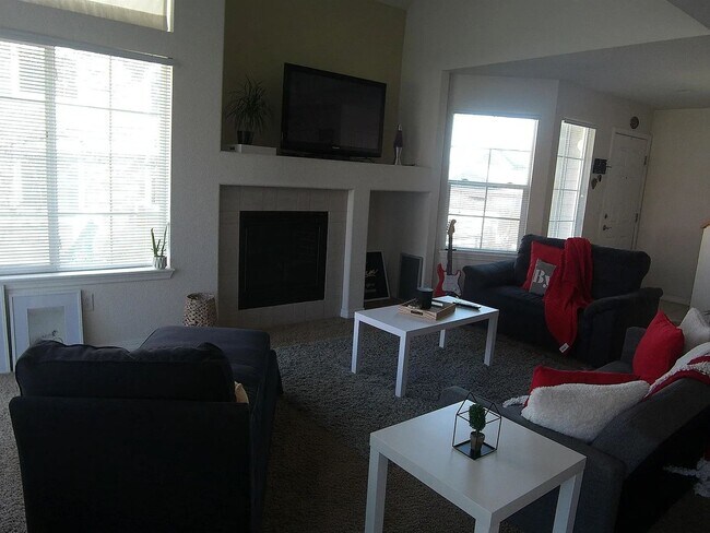 Foto del edificio - 3051 Sage Creek Rd