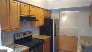 Building Photo - 2520 Huntingdon Chase