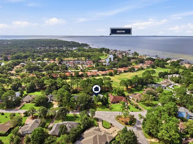 Foto del edificio - 116 Baywind Dr