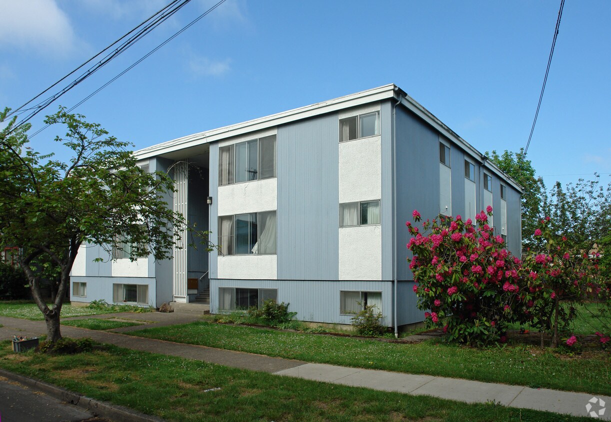 Building Photo - 426 NW 11th St