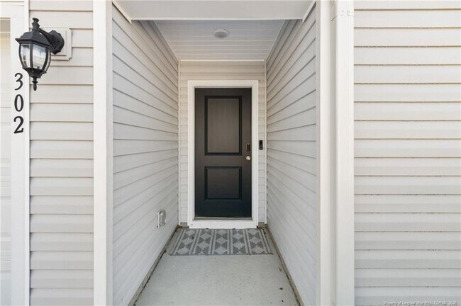 Foto del edificio - 302 Post Ave