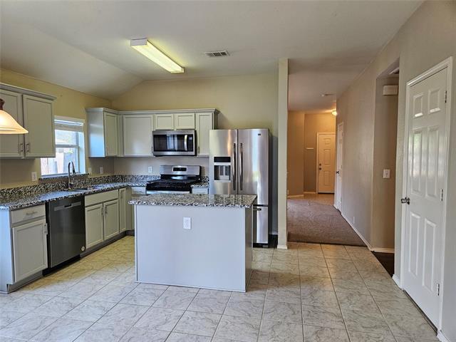 Building Photo - 1319 Periwinkle Dr
