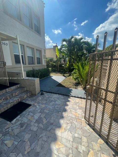 Foto del edificio - 1060 NW 47th St