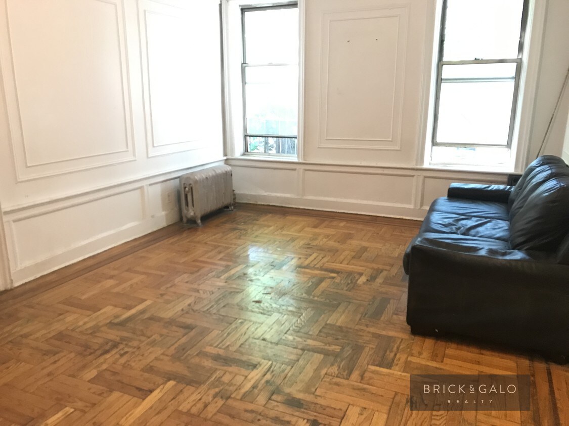 Foto principal - 1554 Ocean Ave