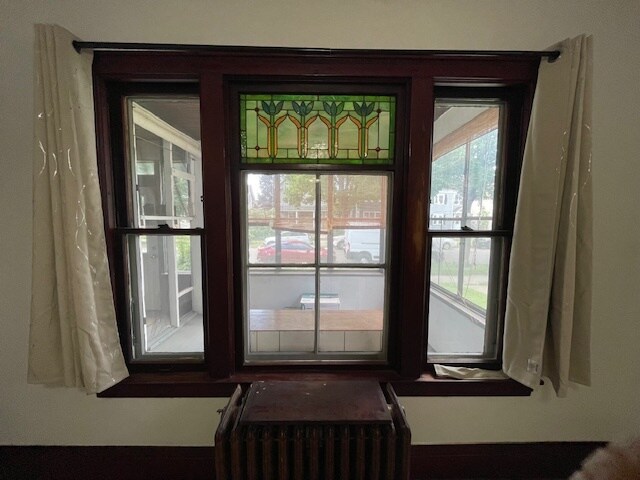 Porche delantero - 2539 Quincy St NE